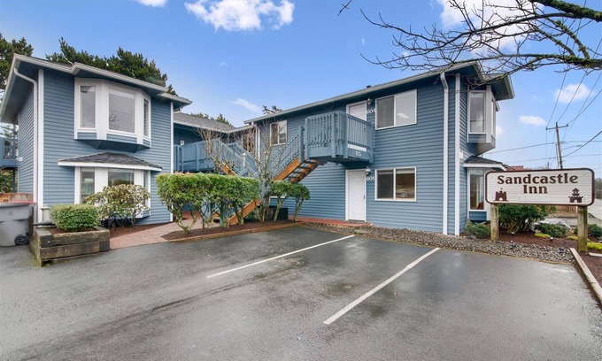 Downtown Cannon Beach House | Sandcastle Inn #603 - Beachcomber Vacation Homes