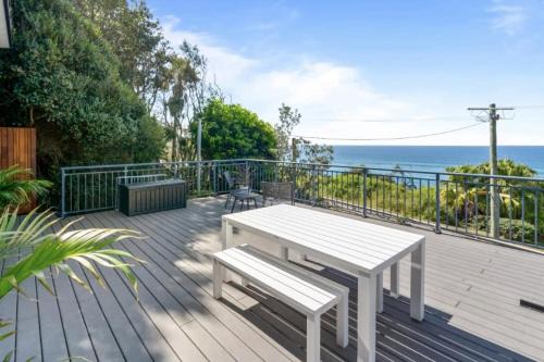Forresters Beach Apartment | Sandcastle Studio by Coast Hosting