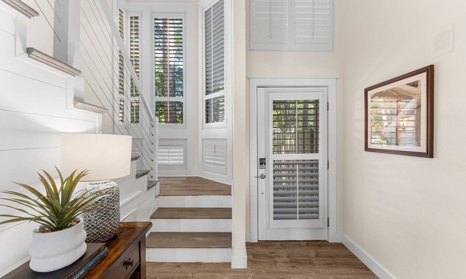 Miramar Beach House | Sandestin Resort Golf Cottage! 2/2.5 Sleeps 7! Golf cart available!