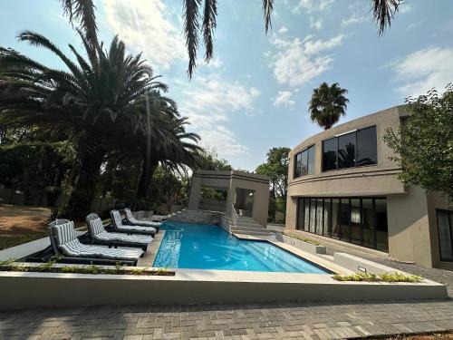 Sandown House | Sandown Suites and Conference Centre