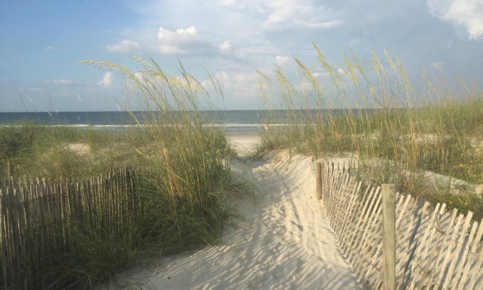 Crescent Beach Condo | Sandpiper 220 - Remodeled Beachfront Condo with Beach Gear