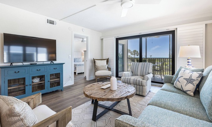Sanibel Condo | Sandpiper Beach 403, 2 Bedroom, Recently Remodeled Unit with Gulf Views