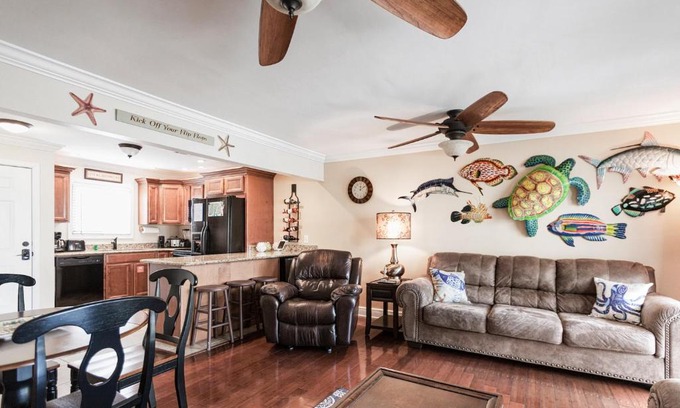 Holiday Isle Hotel | Sandpiper Cove 3113