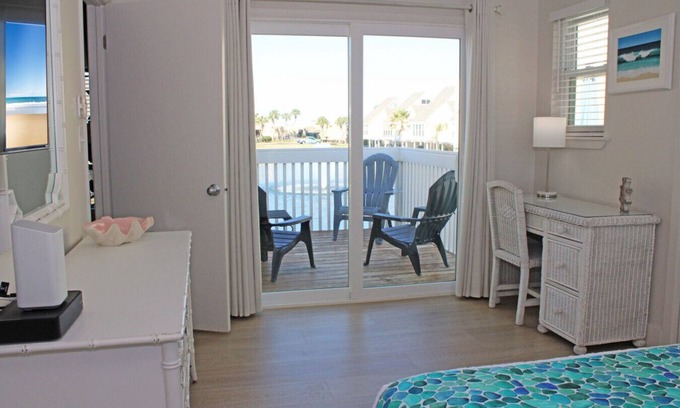 Holiday Isle Condo | Sandpiper Cove Beach Villa 9 3 bedroom 3 Bath Sleeps 10