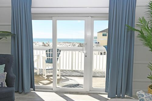 Holiday Isle House | Sandpiper Cove Unit 2150 Pet Friendly Private Beach Access