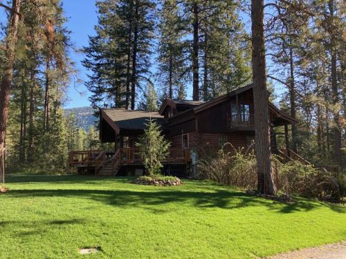 Sandpoint House | Sandpoint mountain retreat