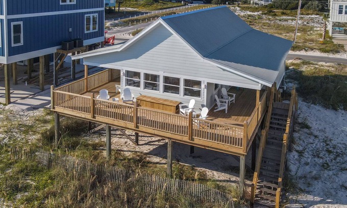 Surf Side Shores House | Sands of Time | Beachfront | Sweeping Gulf Views