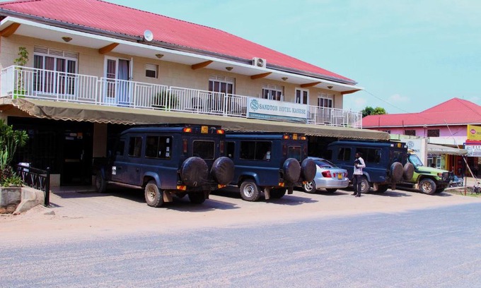 Kasese Hotel | Sandton Hotel-Kasese