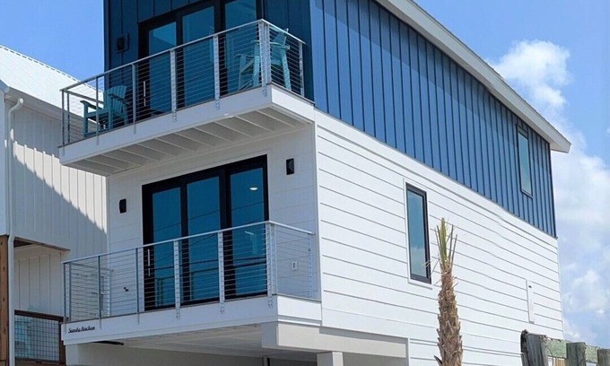 Mexico Beach House | Sandy Anchor-New Modern Home, weekly discount. Boat Slip, Great Views