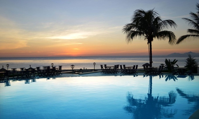 Ngu Hanh Son Resort | Sandy Beach Non Nuoc Resort