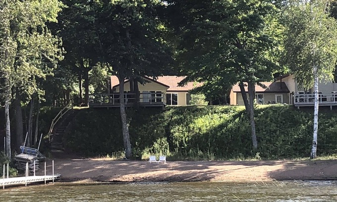 Brainerd House | Sandy Beach on Gull Lake Chain