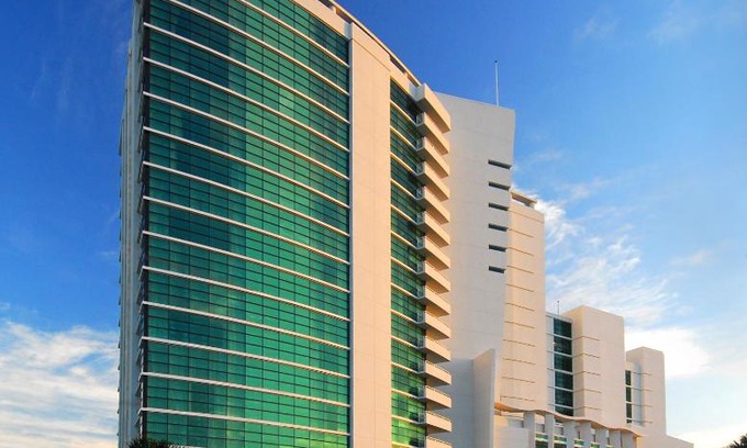 Downtown Myrtle Beach Resort | Sandy Beach Resort