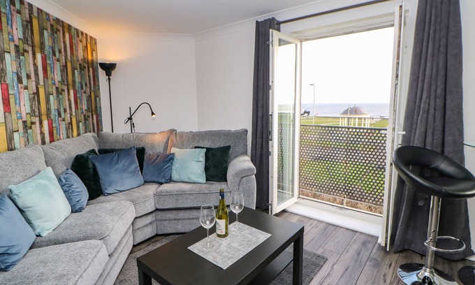 Blyth Cottage | SANDY CORNER, pet friendly, country holiday cottage in Blyth