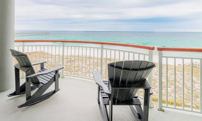 Navarre Beach Condo | Sandy Island…An Oceanfront Paradise