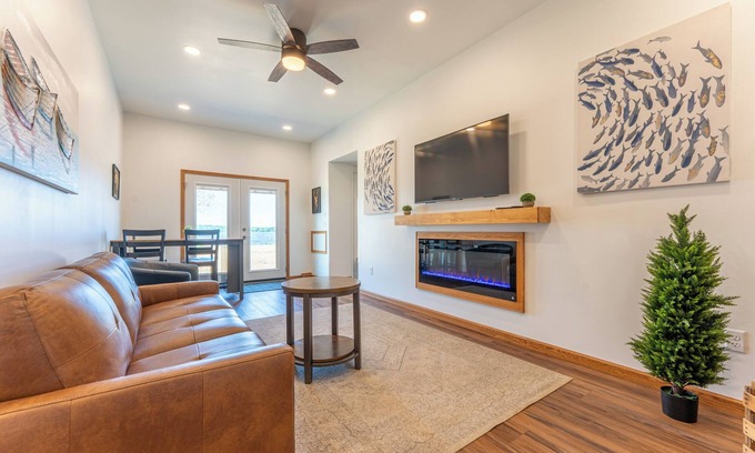 Ely Resort | Sandy Point Resort, Lakeside 2BR Modern Escape
