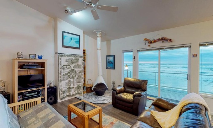 Yachats House | Sandy Shores