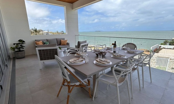 Zilzie House | Sandy Steps Beach House With Pool
