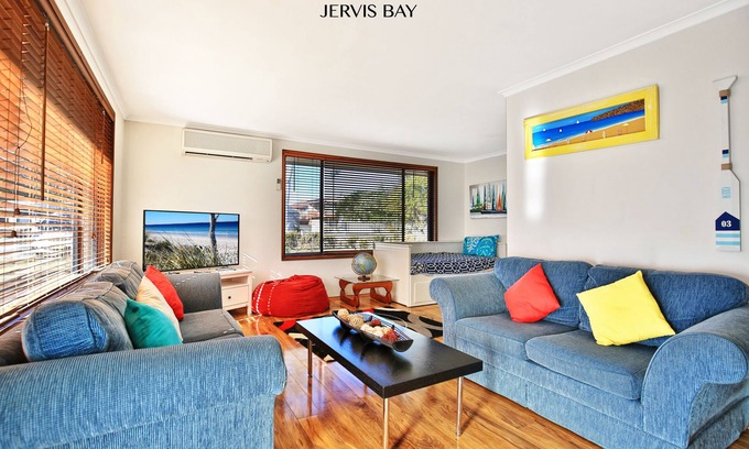 Callala Beach House | SANDY TOES JERVIS BAY - Pet Friendly - 2 Minutes WALK TO THE BEACH