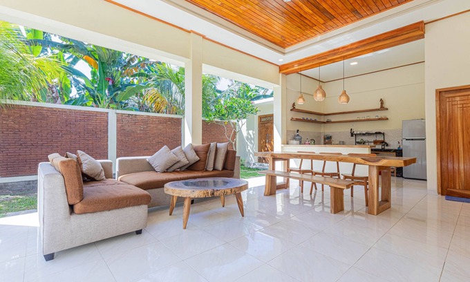 Mendoyo Villa | Sandz House