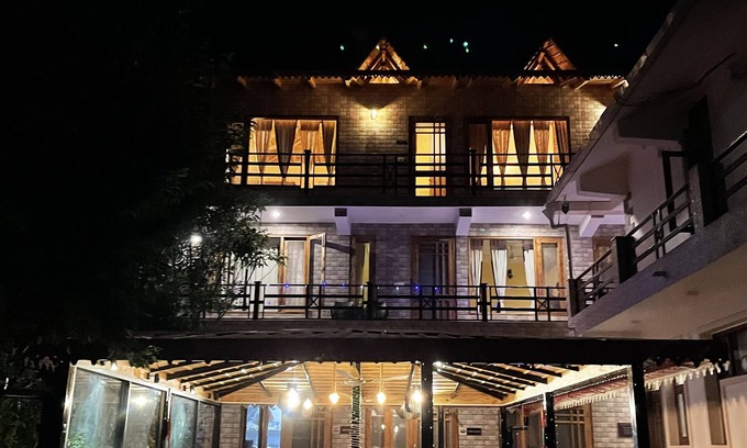 Amritpur Hotel | Sangita Resorts Naukuchiatal