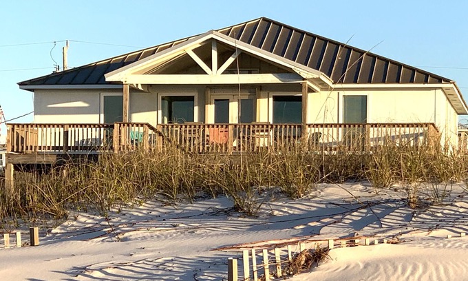 Fort Morgan House | Sanibel On The Beach, Direct Beachfront Home, 2000 sq ft 4/4