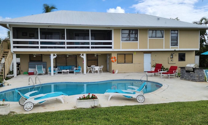The Dunes House | SANIBEL SUN CASTLE - Splendid home, great location, heated pool, bike to beach