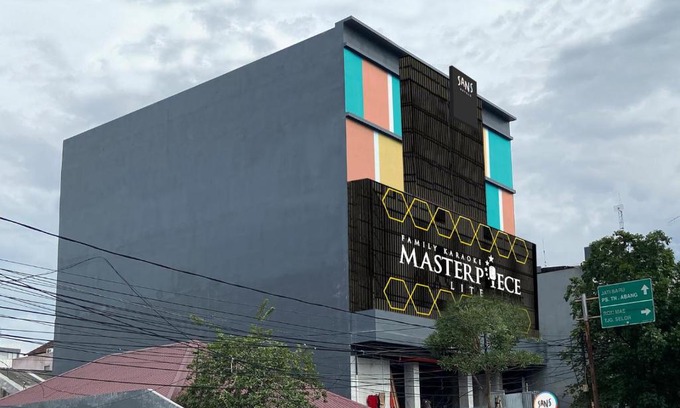 Cideng Hotel | Sans Hotel Roxy Jakarta