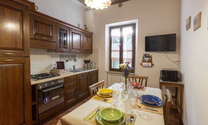 Siena Apartment | Sant'Eugenia apartment with parking