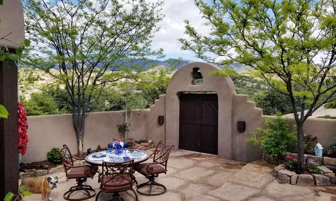 Chupadero Cottage | SANTA FE ADOBE JEWEL