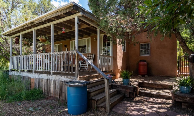 Canoncito House | Santa Fe Getaway