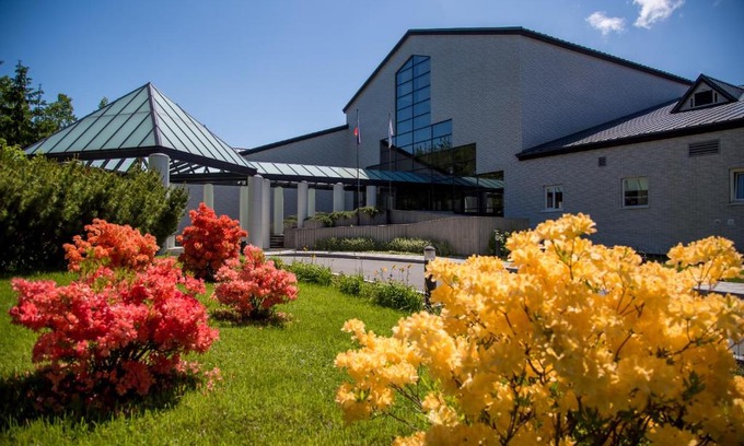 Yuzhno-Sakhalinsk Hotel | Santa Resort Hotel