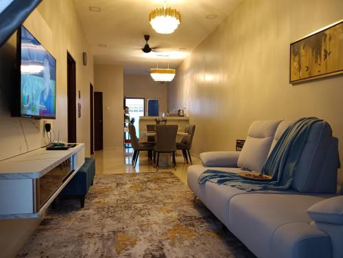 Si Rusa House | Santai Homestay PD