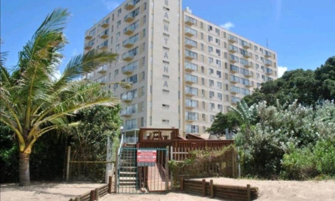Margate Apartment | Santana 904 beachfront apartment. Beautiful sea views