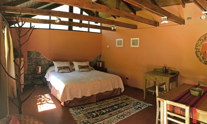 Pirque House | Santiago Wine Country Loft – Steps from Don Melchor Winery