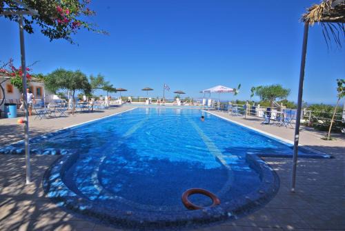 Fira Hostel | Santorini Camping & Hostel