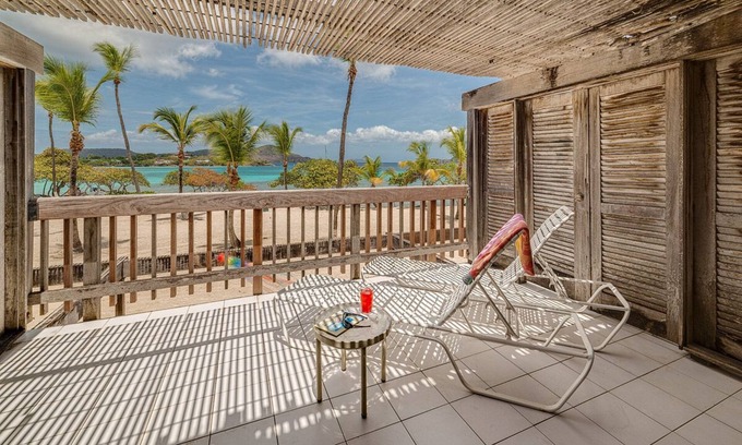Red Hook Condo | Sapphire Beach Beachfront Condo Free Wi - Fi! - Save!