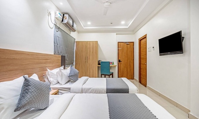 HITEC City Hotel | SAPPHIRE BLISS HOTEL