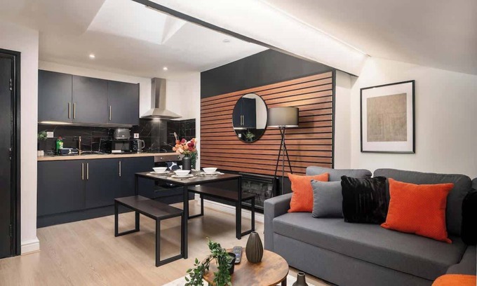 Liverpool Apartment | Sapphire House - Apt 5 - City Centre - Parking