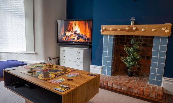 North Shore House | Sapphire House Sasco Apartments