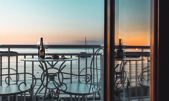 Marina di Puolo House | Sapphire Rooms