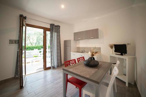 Mattinata House | saracena Holiday Home with Private Beach and Swimming Pool