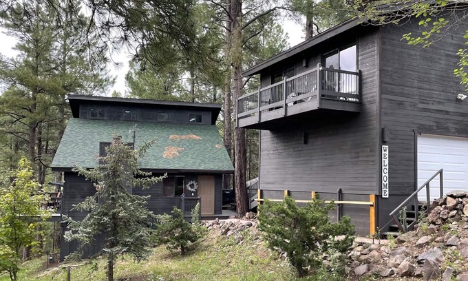 Kachina Village House | Sarah's Sanctuary Mountain Pines - 4 Gorgeous Deck Views of the Forest. HOT TUB!