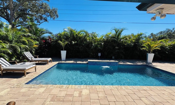 South Gate Ridge House | Sarasota Paradise Heated Pool Home Close to Siesta Key Beach.