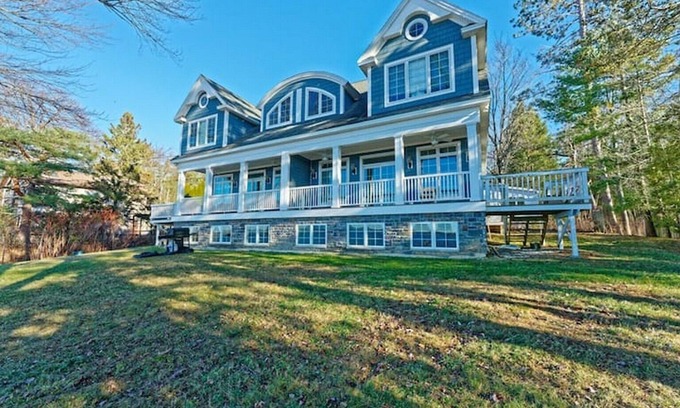 Saratoga Springs House | Saratoga Lake Front #2; minutes to The Track!