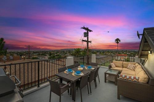 Point Loma Heights House | Saratoga Sunset - Rooftop Dining, 1 mile to Beach!