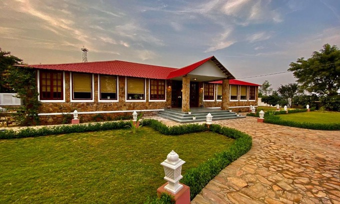 Thana Gazi Hotel | Sariska Safari Lodge
