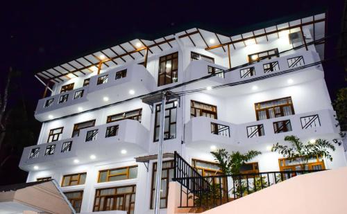 Anniwatta Apartment | SaRu Holiday Apartment - Upto 6 Guests