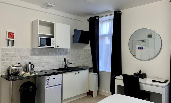 St. Helier Apartment | Sarum Apart-Hotel