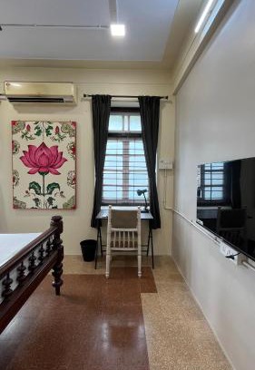 Bandra West Bed & Breakfast | Sasha