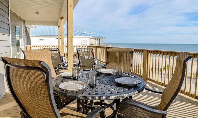 Dauphin Island House | Sassy Seagull